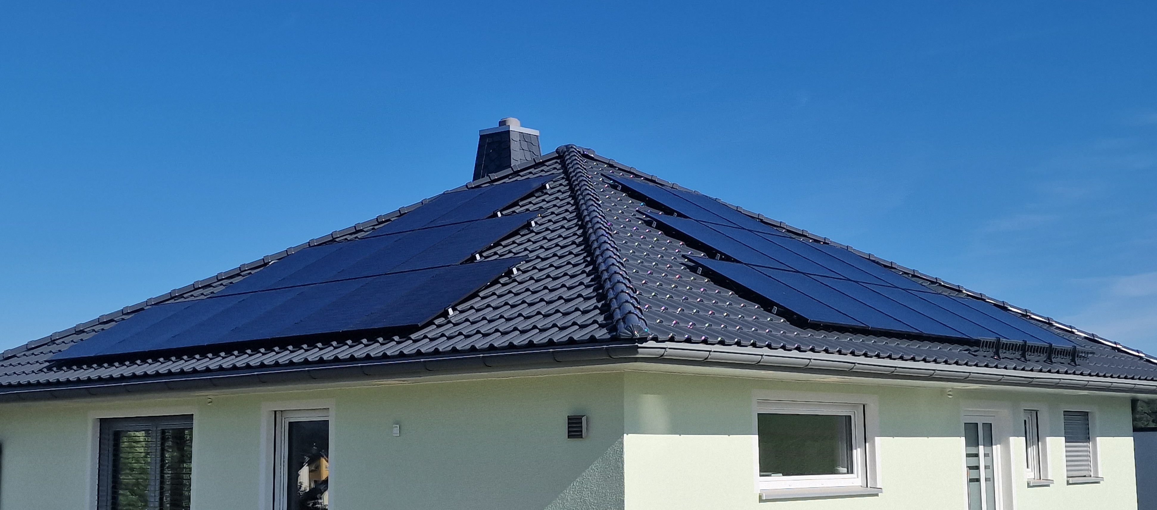 Ihre Photovoltaikanlage individuell geplant und nach Ihren Wünschen umgesetzt Ihre Photovoltaikanlage individuell geplant und nach Ihren Wünschen umgesetzt